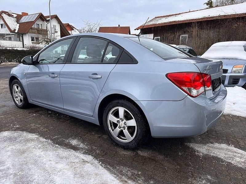 Gebraucht Chevrolet Cruze LS 113 PS (83 kW) 2009 Blau Limousine