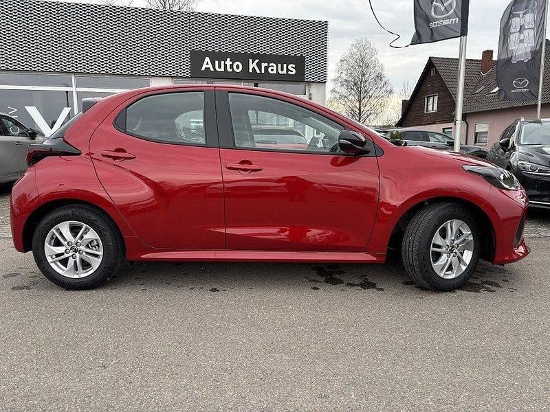 Neu Mazda 2 Center-Line 116 PS (85 kW) 2026 Formal red Kleinwagen