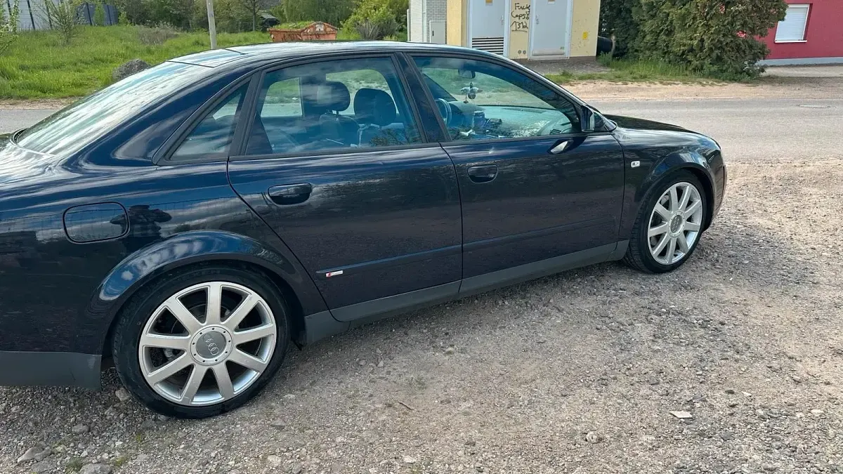 Gebraucht Audi A4 S-Line 170 PS (125 kW) 2003 Blau Limousine