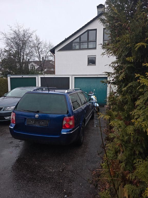 Gebraucht VW Passat Comfortline 132 PS (97 kW) 2003 Blau Kombi