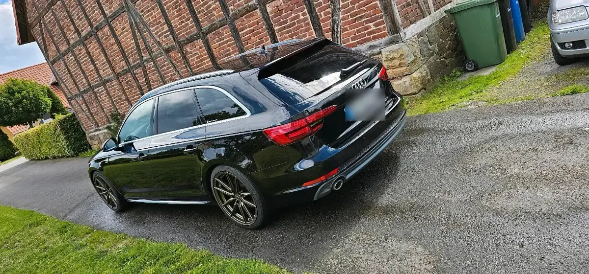 Gebraucht Audi A4 S-Line 150 PS (110 kW) 2017 Schwarz Kombi