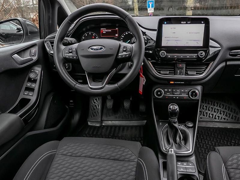 Gebraucht Ford Fiesta Titanium 75 PS (55 kW) 2023 Grau Limousine