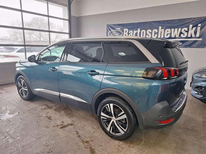 Gebraucht Peugeot 5008 Allure 131 PS (96 kW) 2019 Lackierung emerald crystal SUV