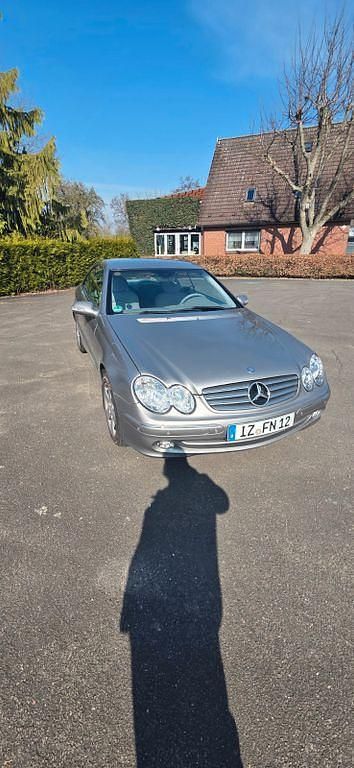 Gebraucht Mercedes CLK240 Elegance 170 PS (125 kW) 2004 Grau