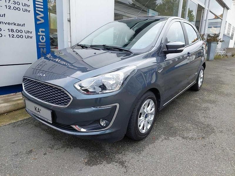 Smokegrau metallic metallic Gebraucht 2019 Ford Ka Plus Cool & Connect Kleinwagen | 9.995 € (Etwas zu teuer) - Bild 1/4