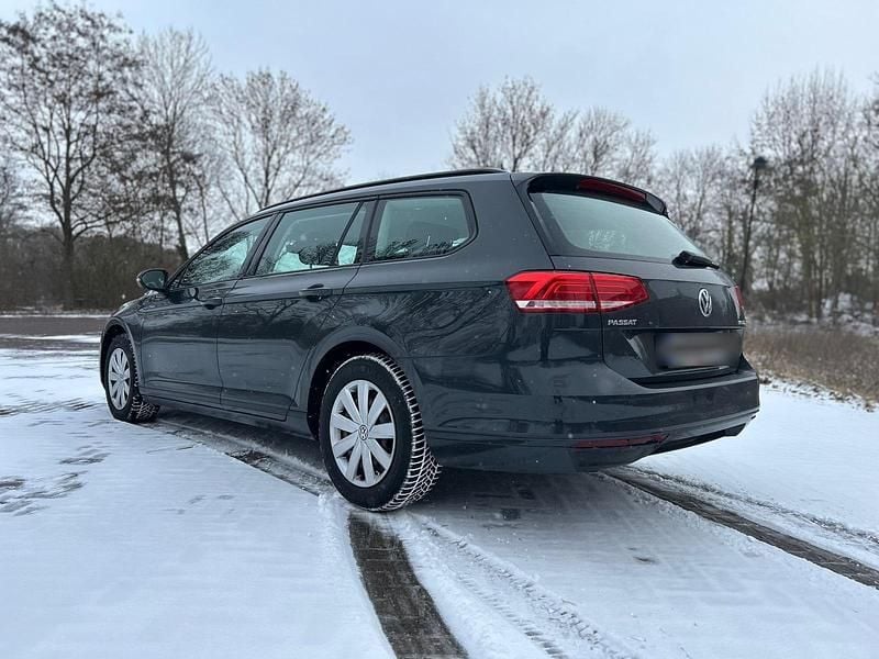 Gebraucht VW Passat 150 PS (110 kW) 2017 Andere farben Kombi