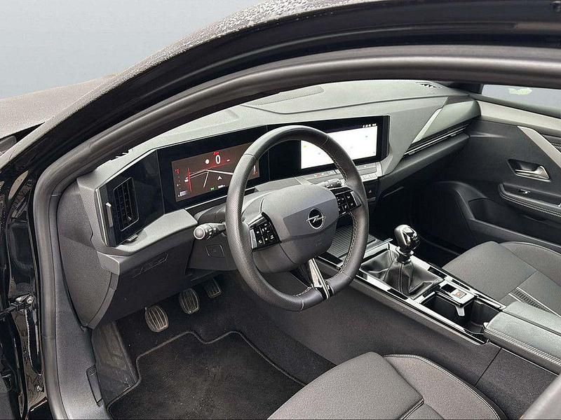 Gebraucht Opel Astra 131 PS (96 kW) 2024 Schwarz Kombi