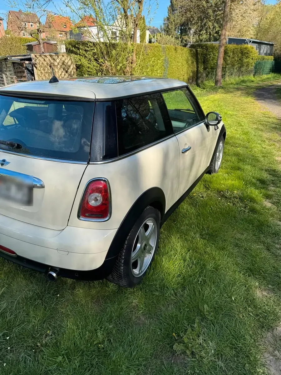 Usata Mini Cooper 75 CV (55 kW) 2010 Bianco Utilitaria