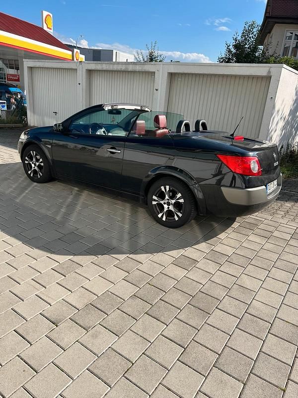 Schwarz Gebraucht 2005 Renault Mégane Cabriolet Cabrio | 2.000 € - Bild 1/4