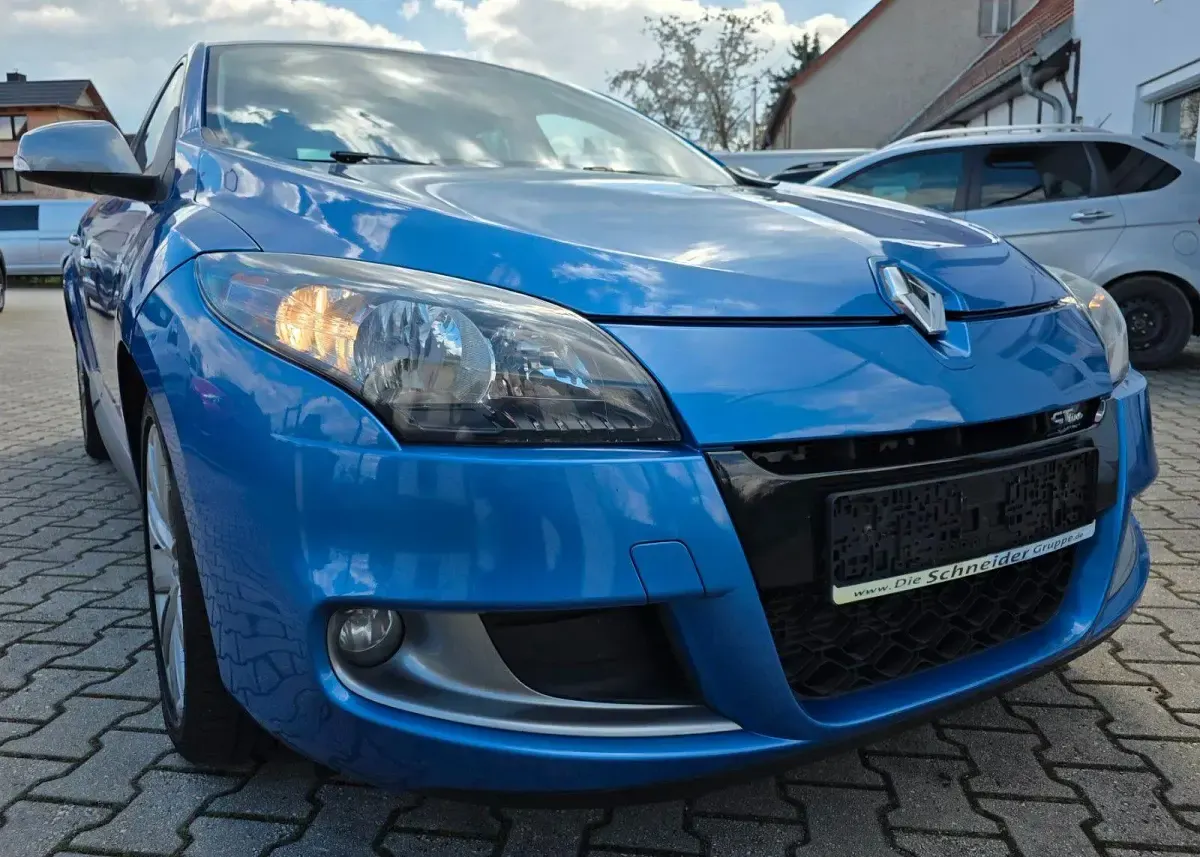 Occasion Renault Mégane GT Line Dynamique 131 ch (96 kW) 2012 Bleue Berline