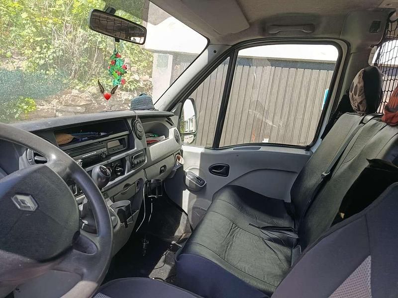 Second-hand Renault Master 82 CP (60 kW) 2005 Van