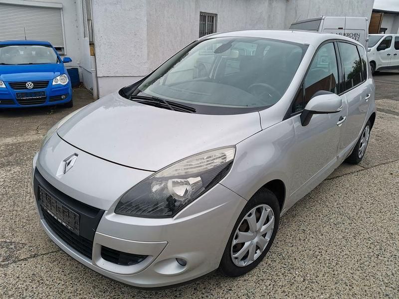 Silber Gebraucht 2009 Renault Scénic III Dynamique Van / Kleinbus | 1.900 € - Bild 1/4