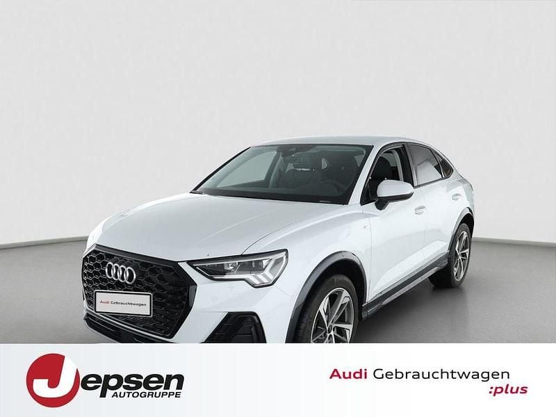 Gletscherweiß metallic Gebraucht 2025 Audi Q3 Sportback S-Line SUV | 41.880 € (Guter Preis) - Bild 1/4