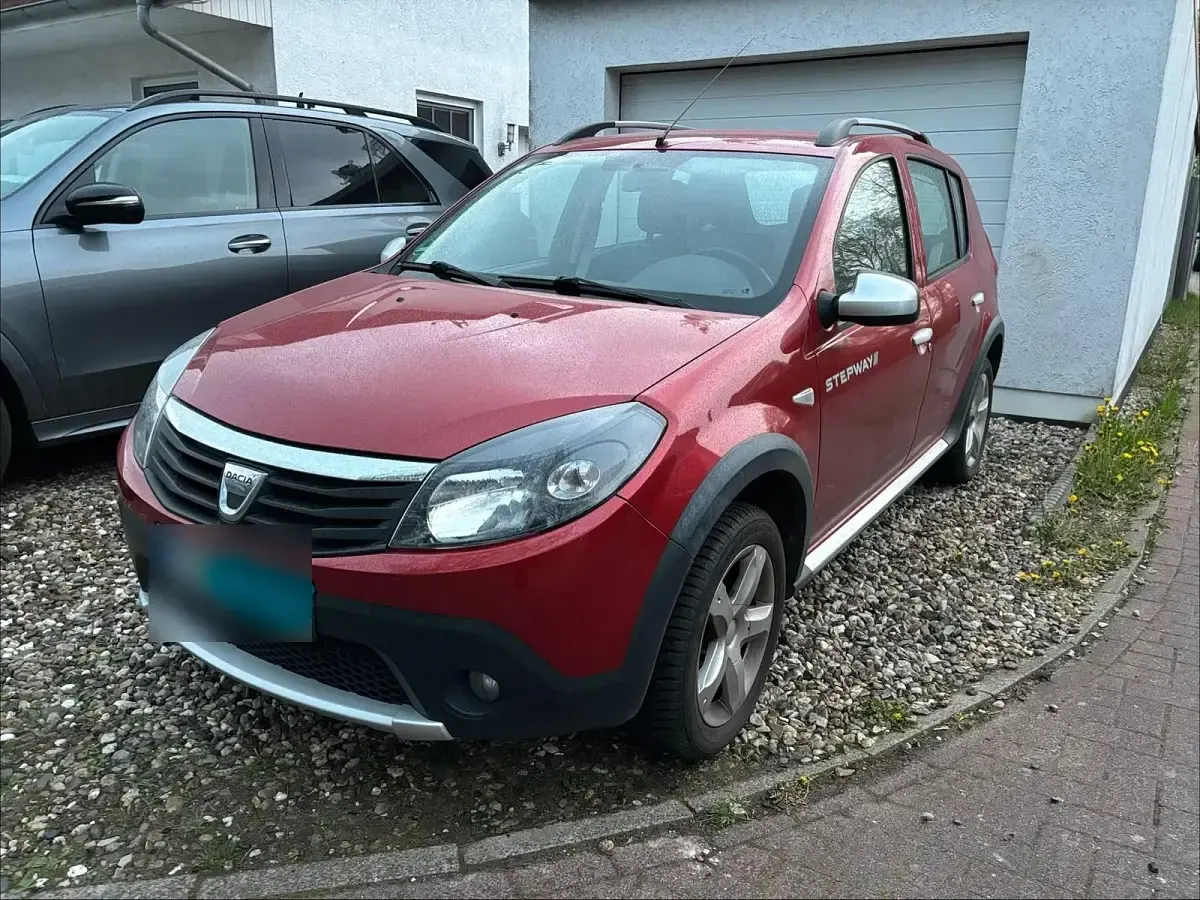 Gebraucht Dacia Sandero 85 PS (62 kW) 2012 Andere farben SUV