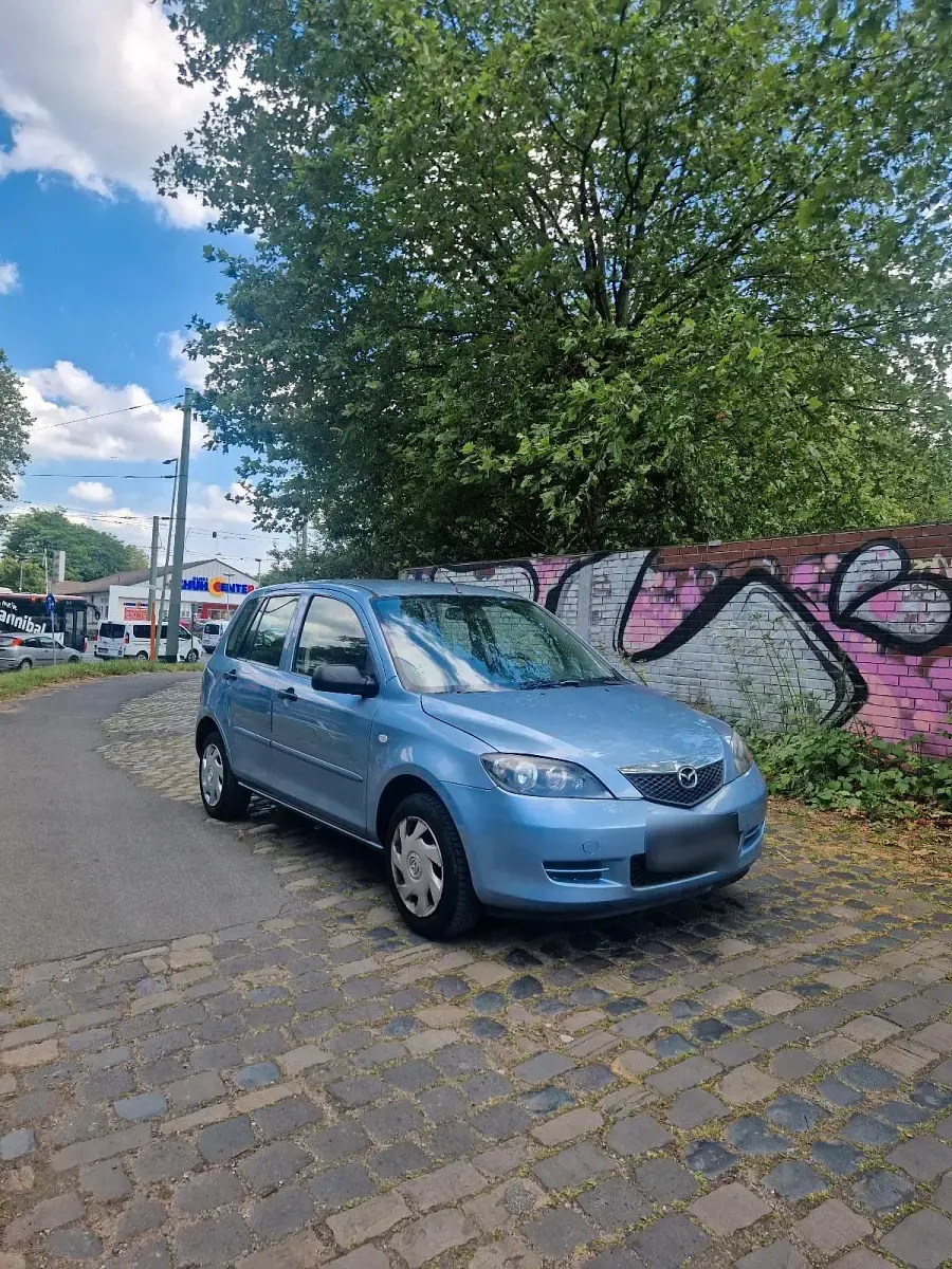 Gebraucht Mazda 2 80 PS (58 kW) 2007 Blau Kleinwagen