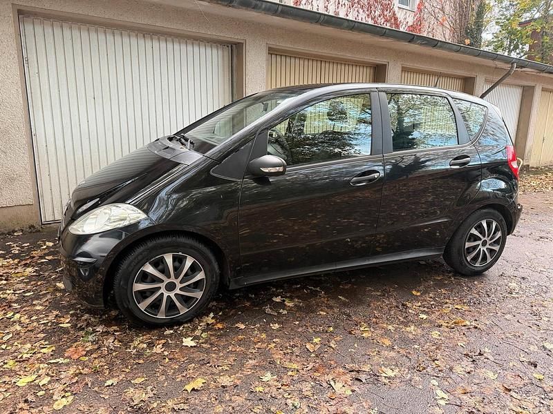 Schwarz Gebraucht 2005 Mercedes A150 Limousine | 3.600 € (Etwas zu teuer) - Bild 1/4