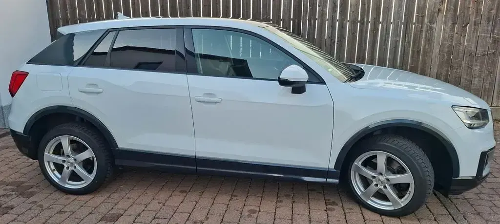Gebraucht Audi Q2 Sport 150 PS (110 kW) 2017 Weiß SUV