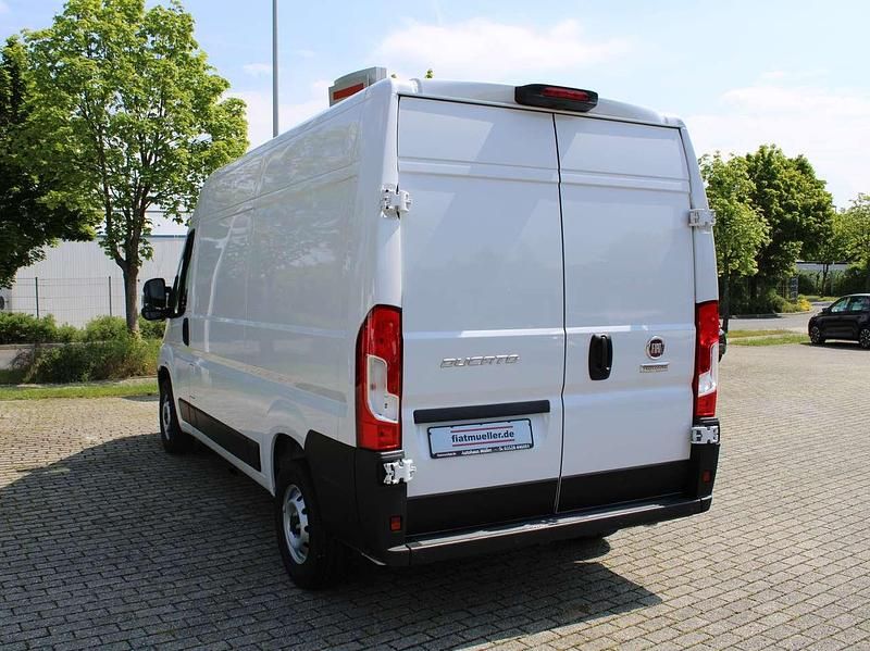 Gebraucht Fiat Ducato 140 PS (102 kW) 2023 Colore esterno (weiss Van