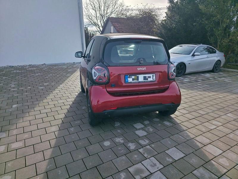 Gebraucht Smart ForTwo Electric Drive Passion 60 kW (82 PS) 2020 Rot Coupé