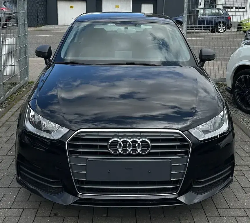 Gebraucht Audi A1 95 PS (69 kW) 2016 Schwarz Kleinwagen