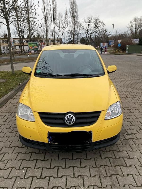 Gebraucht VW Fox 54 PS (39 kW) 2006 Gelb Kleinwagen