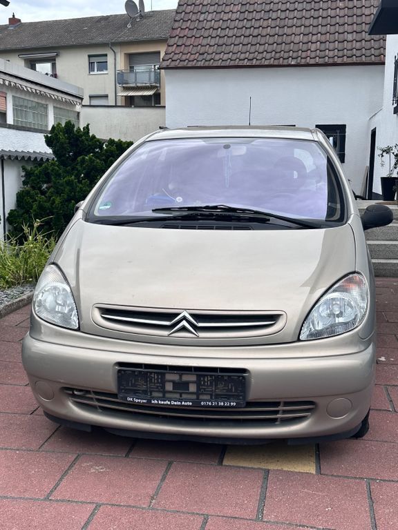 Gold Gebraucht 2004 Citroën Xsara Picasso Van / Kleinbus | 800 € (Guter Preis) - Bild 1/2