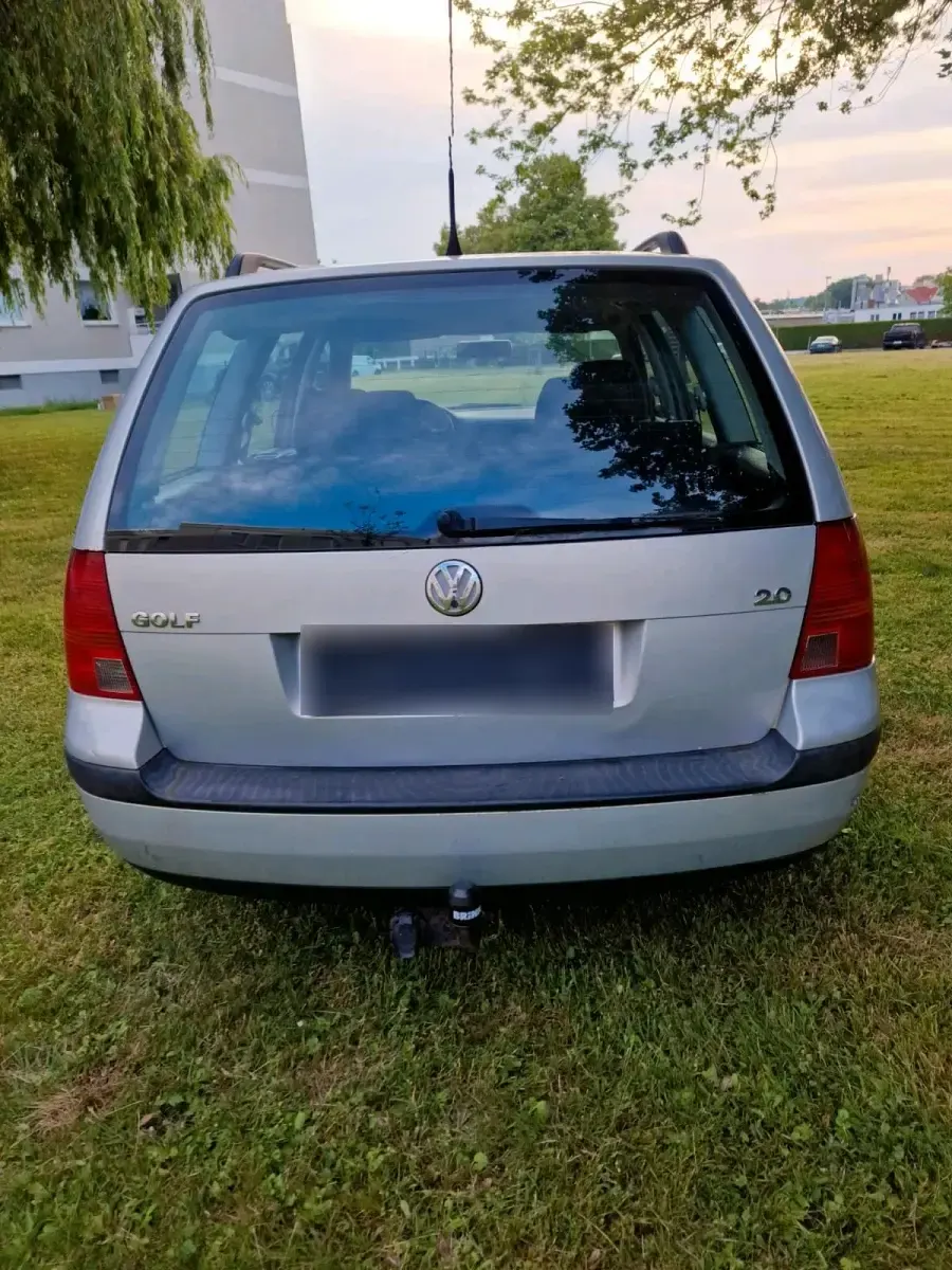 Gebraucht VW Golf IV 101 PS (74 kW) 2001 Silber Kombi