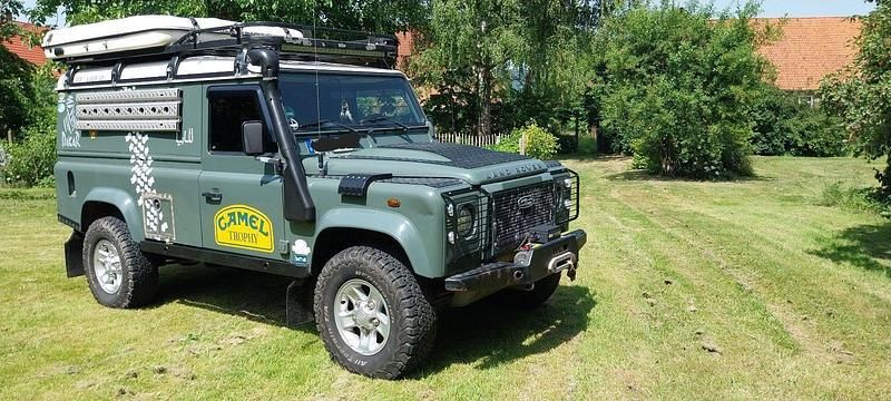Grün Gebraucht 2008 Land Rover Defender S SUV | 29.500 € (Fairer Preis) - Bild 1/4