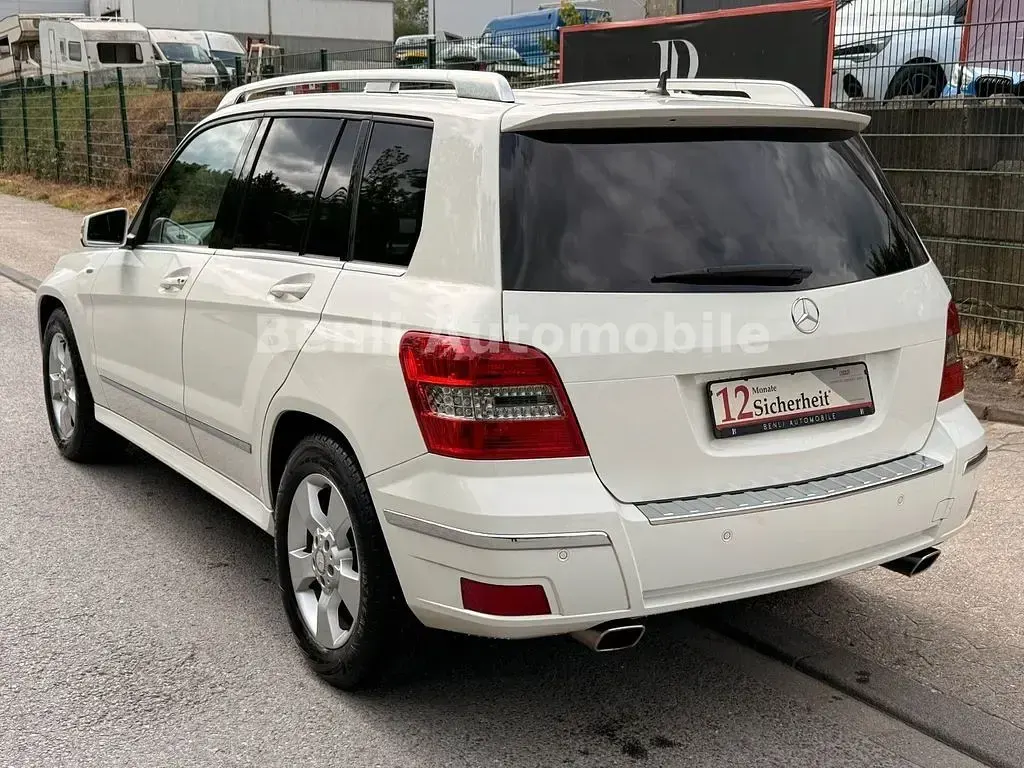 Gebraucht Mercedes GLK250 204 PS (150 kW) 2011 Weiß SUV