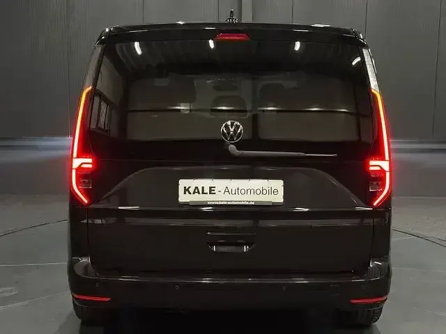 Gebraucht VW Caddy 122 PS (89 kW) 2023 Schwarz Van / Kleinbus