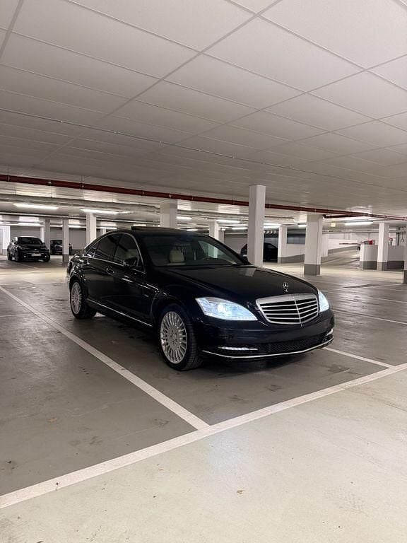 Gebraucht Mercedes S350 258 PS (189 kW) 2013 Schwarz Limousine