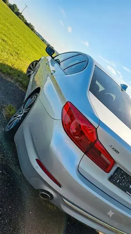 Gebraucht BMW 530 252 PS (185 kW) 2019 Silber Limousine