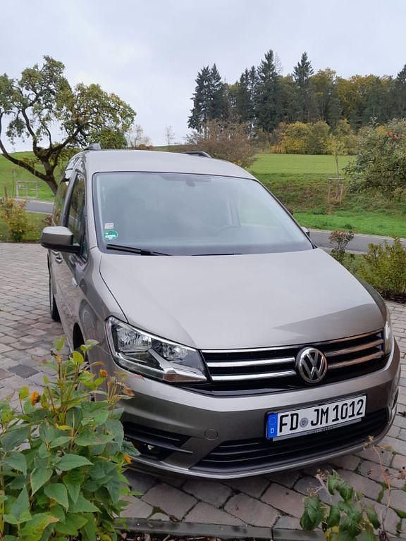 Beige Gebraucht 2017 VW Caddy Comfortline Van / Kleinbus | 16.300 € (Superpreis) - Bild 1/4