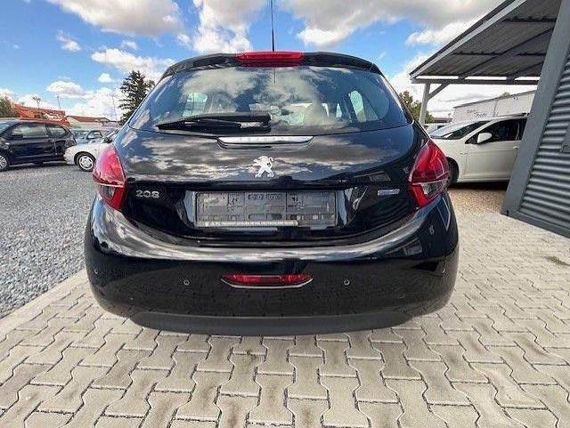 Gebraucht Peugeot 208 Active 82 PS (60 kW) 2016 Schwarz Kleinwagen