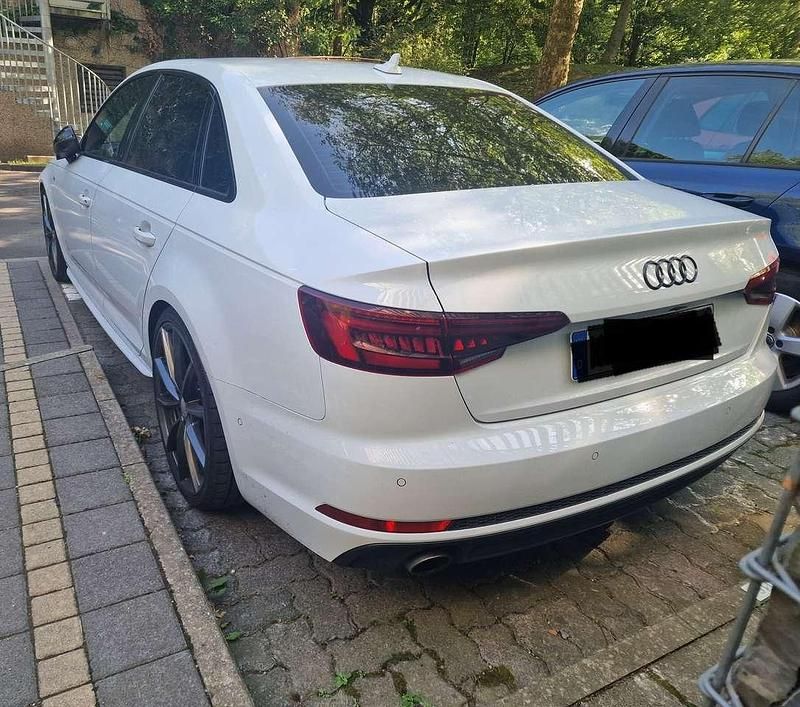 Gebraucht Audi A4 Sport 190 PS (139 kW) 2018 Weiß Limousine