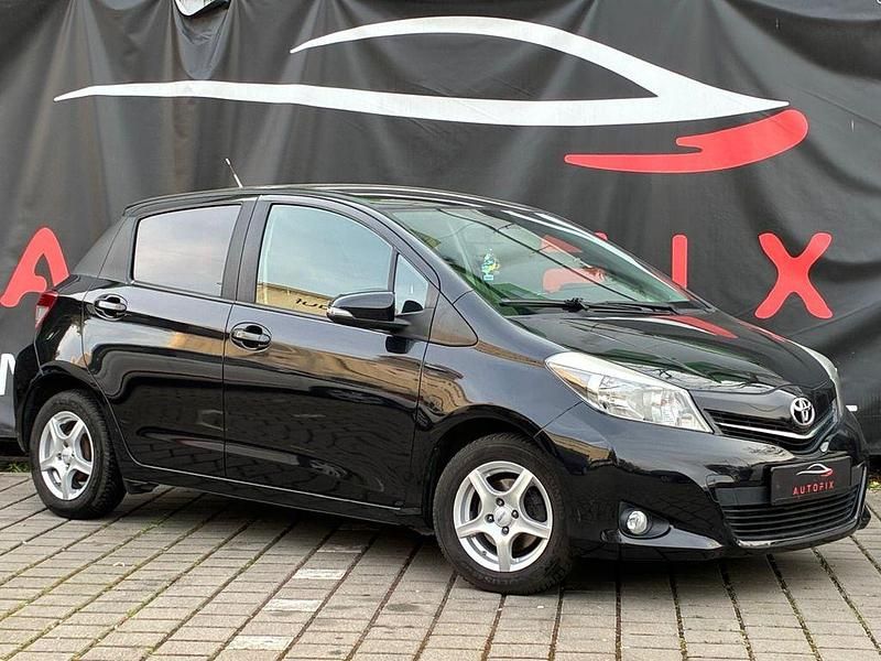 Gebraucht Toyota Yaris Edition 99 PS (72 kW) 2013 Schwarz Kleinwagen
