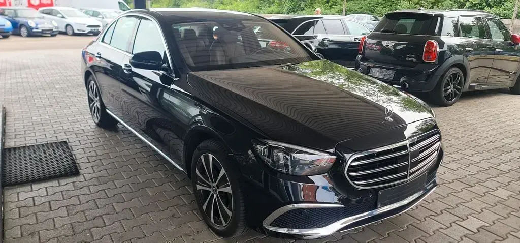 Gebraucht Mercedes E400 Exclusive 330 PS (242 kW) 2021 Schwarz Limousine