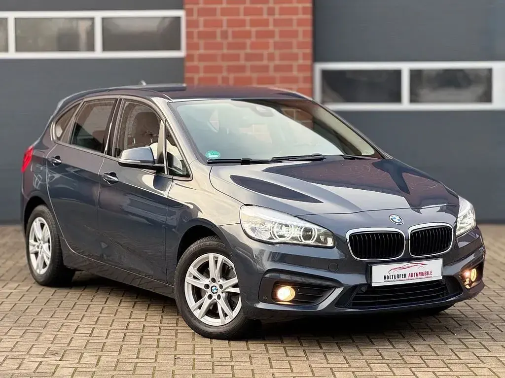 Gebraucht BMW 218 Active Tourer Sport Line 136 PS (100 kW) 2014 Atlantikgrau Van / Kleinbus