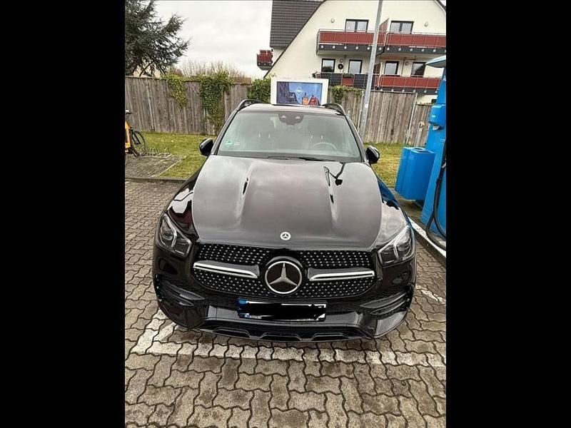 Schwarz Gebraucht 2021 Mercedes GLE350 AMG line SUV | 51.400 € (Superpreis) - Bild 1/4
