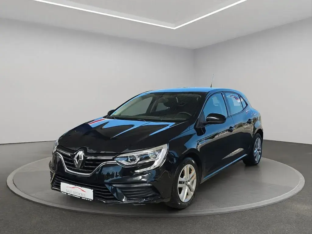 Gebraucht Renault Mégane Life 101 PS (74 kW) 2016 Schwarz Limousine