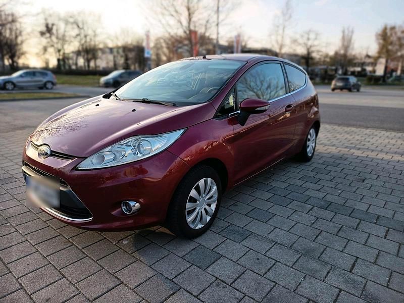 Gebraucht Ford Fiesta Titanium 2009 Rot Kleinwagen