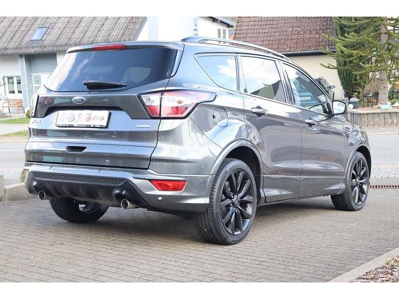 Używany Ford Kuga ST-Line 150 KM (110 kW) 2017 Szary SUV
