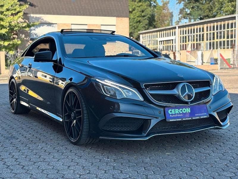Schwarz Gebraucht 2015 Mercedes E320 AMG Coupé | 21.500 € - Bild 1/4