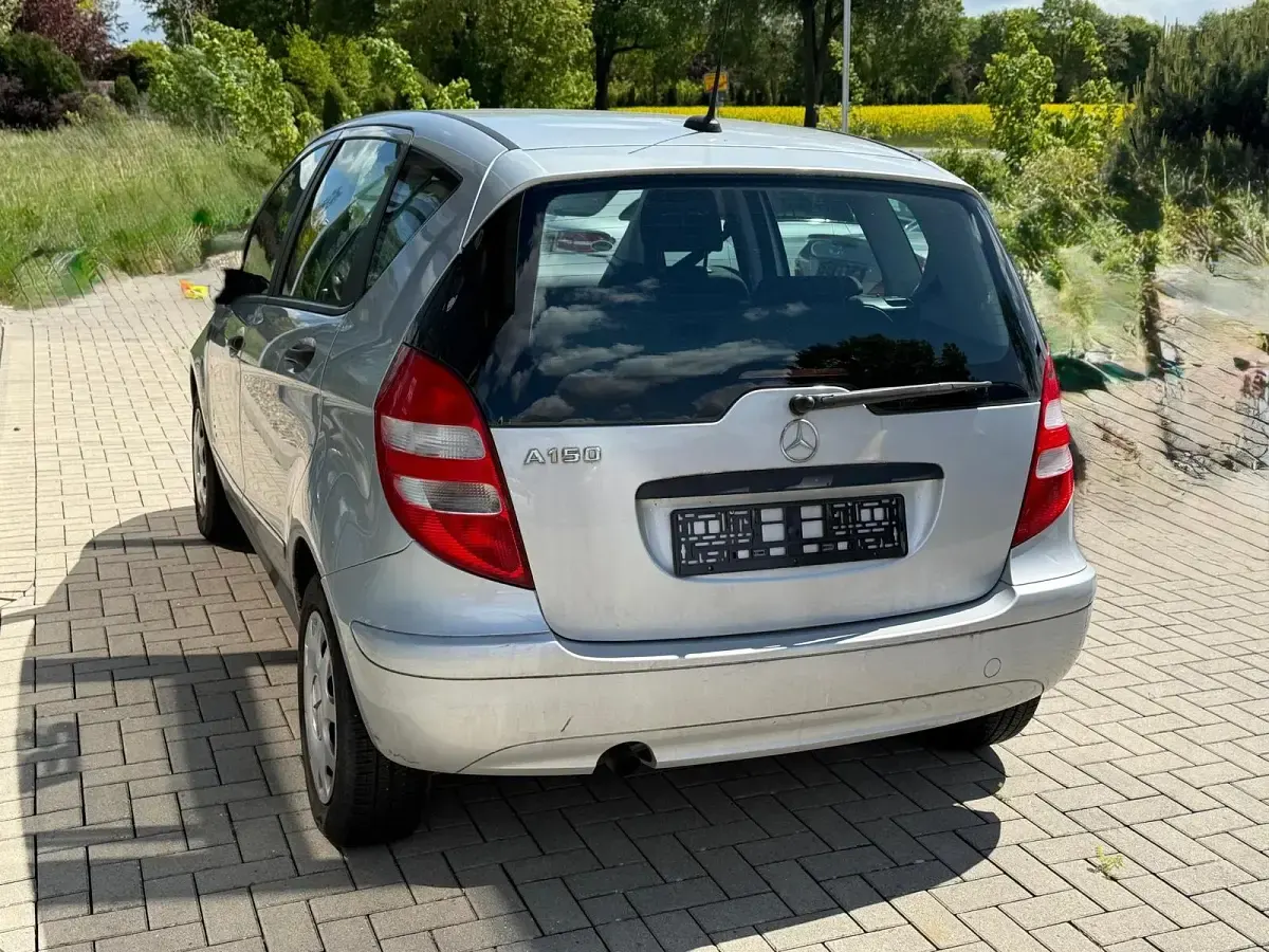 Gebraucht Mercedes A150 95 PS (69 kW) 2004 Silber Limousine
