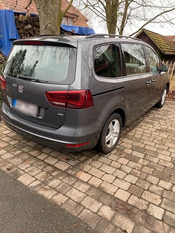 Gebraucht Seat Alhambra 180 PS (132 kW) 2017 Grau Van / Kleinbus