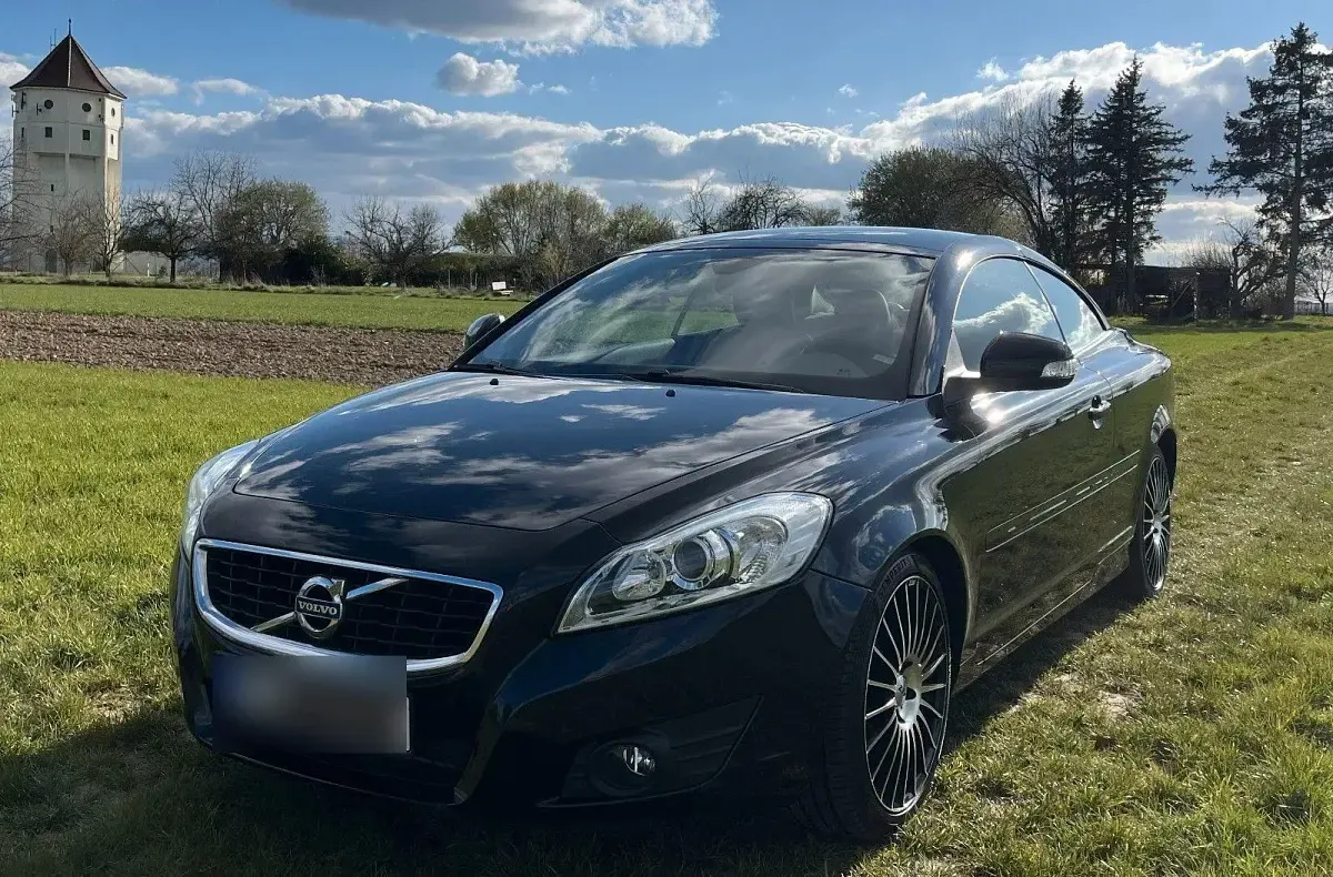 Gebraucht Volvo C70 Kinetic 177 PS (130 kW) 2011 Schwarz Cabrio
