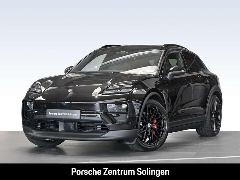 Tiefschwarzmetallic Neu 2025 Porsche Macan SUV | 106.786 € - Bild 1/4