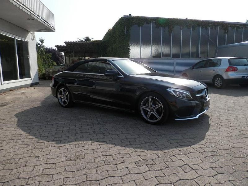 Schwarz Gebraucht 2018 Mercedes C220 Cabrio | 19.990 € (Fairer Preis) - Bild 1/4