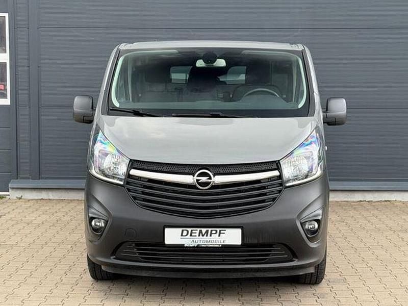 Gebraucht Opel Vivaro 146 PS (107 kW) 2019 Grau Van / Kleinbus