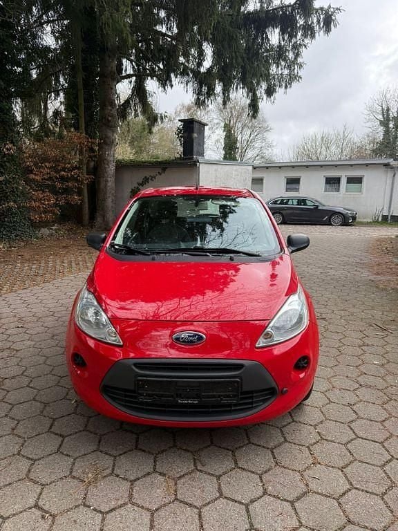 Gebraucht Ford Ka Ambiente 69 PS (50 kW) 2014 Rot Kleinwagen